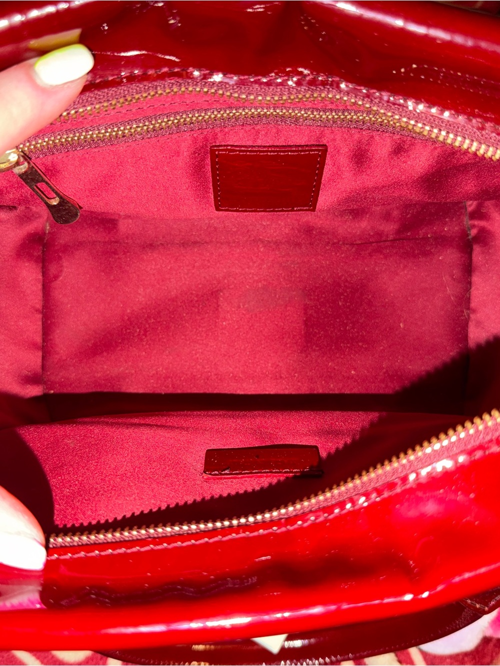 Burberry Vintage Red Quilted Patent Leather Manor Bag EUC - Picture 13 of 16